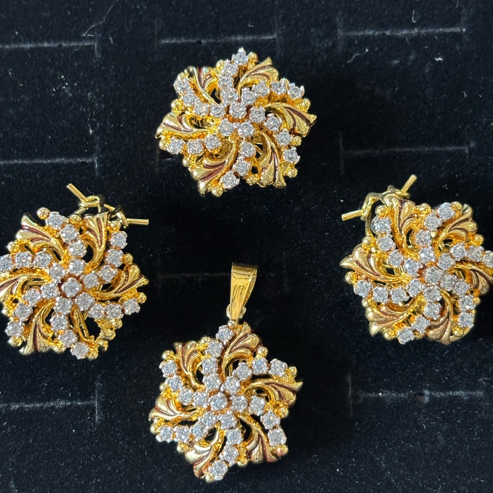 Elegant Gold and Silver Floral Jewelry Set